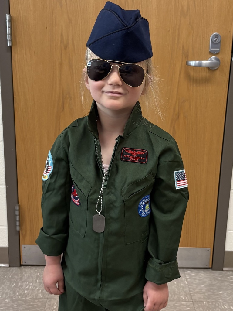 graphic image of student showing military appreciation