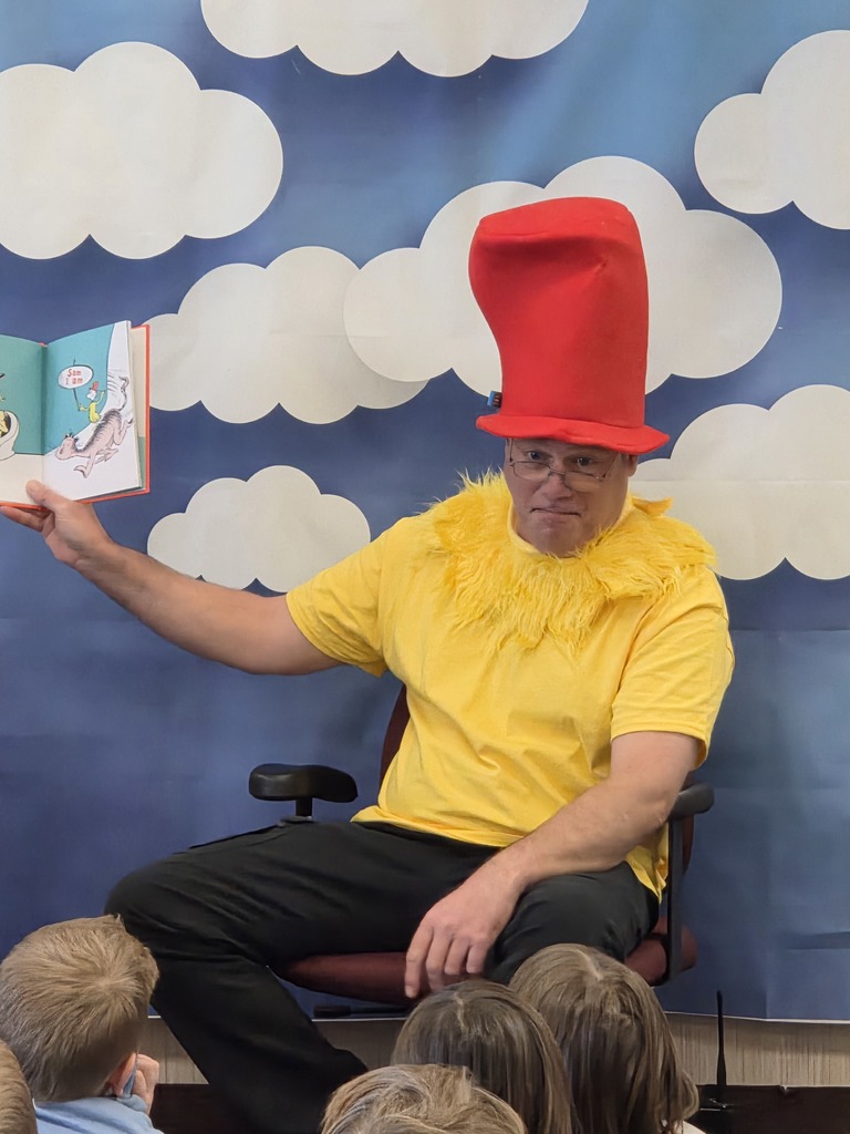 Guest reader in kindergarten