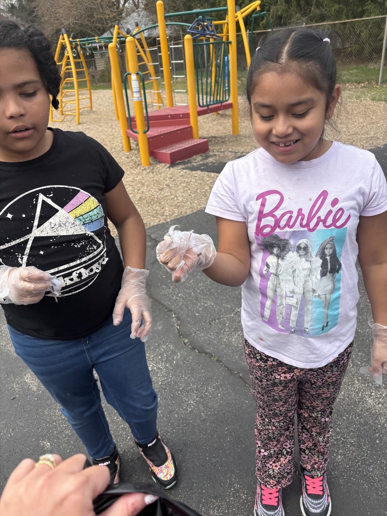 kids picking up trash