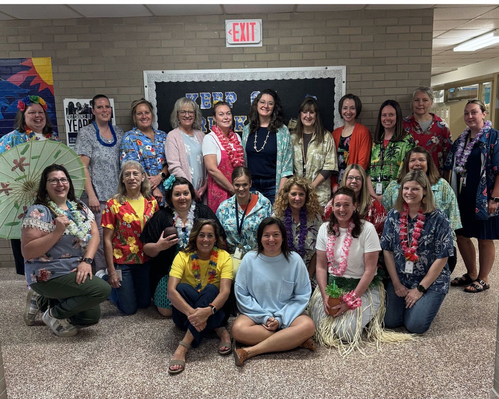 teachers in Hawaiian clothes 