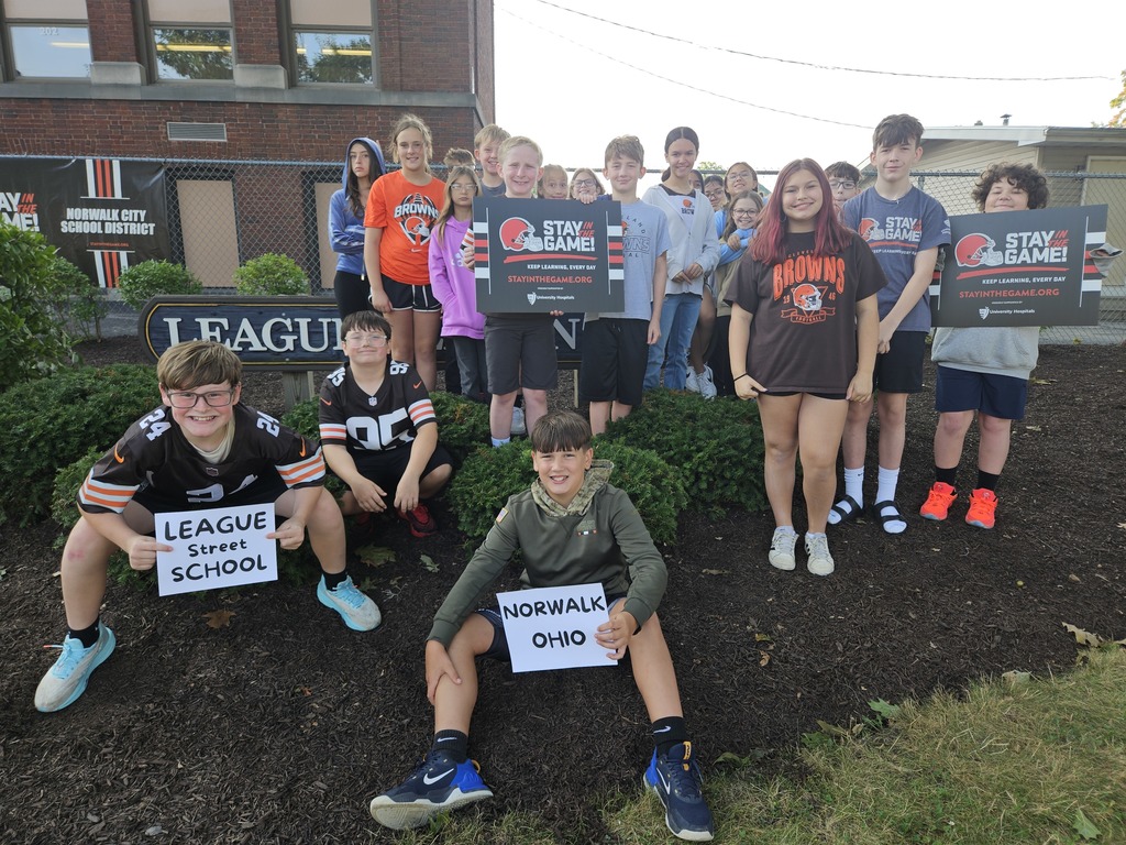 The students at League Street School participated in the Brown's kick-off for Attendance Awareness Month. Students wore their Brown's gear and showed their spirit for their favorite team! They had an amazing time!!