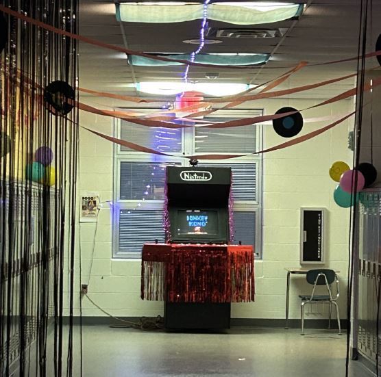 Juniors won the Homecoming hall decorating contest for their 80s themed decor.  Sophomores took 2nd for their 50s hallway.