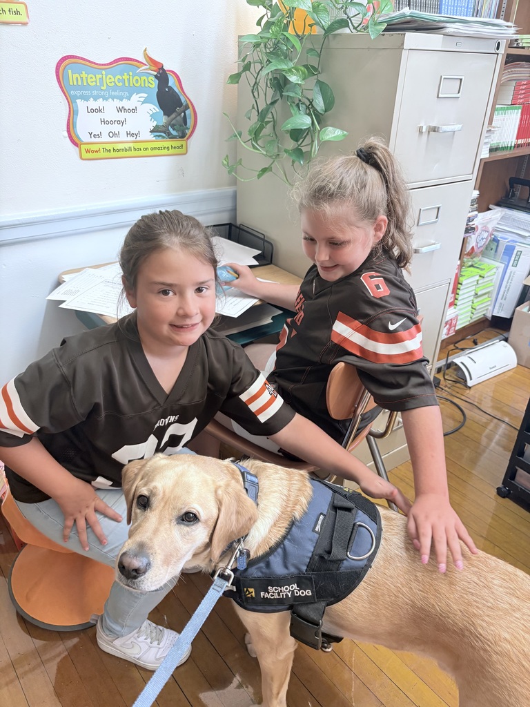 Kepler was all smiles today at Main Street seeing 4th and 5th grade staff and students sport their favorite team jerseys for Spirit Week!