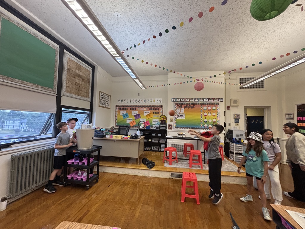 Mrs. Baker’s class had fun playing Mathketball reviewing for their first test! 