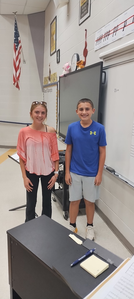 Congratulations to our High School Orchestra Officers! From our freshman orchestra, Owen Resor was elected as President with Olive Leavitt as Vice President. From our 10-12 orchestra, senior Brooke Heyman was elected President along with Henry Daiga as our VP. 4 outstanding students who show amazing leadership daily!