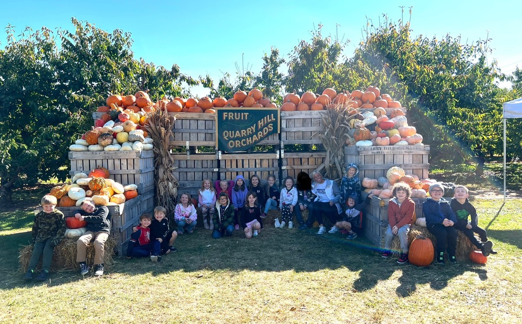 Mrs. Cannon, Mrs. Kingsborough, Mrs. Andrews and Mrs. Nutter’s class went to Quarry Hill orchards for a 1st grade field trip! The students listened to an apple story, took a tractor ride, ate a snack, picked their own apples and learned all about picking and packing apples at the orchard!! 🍎 Mrs. Cannon’s class also enjoyed homemade apple crisp and ice cream Friday afternoon!!