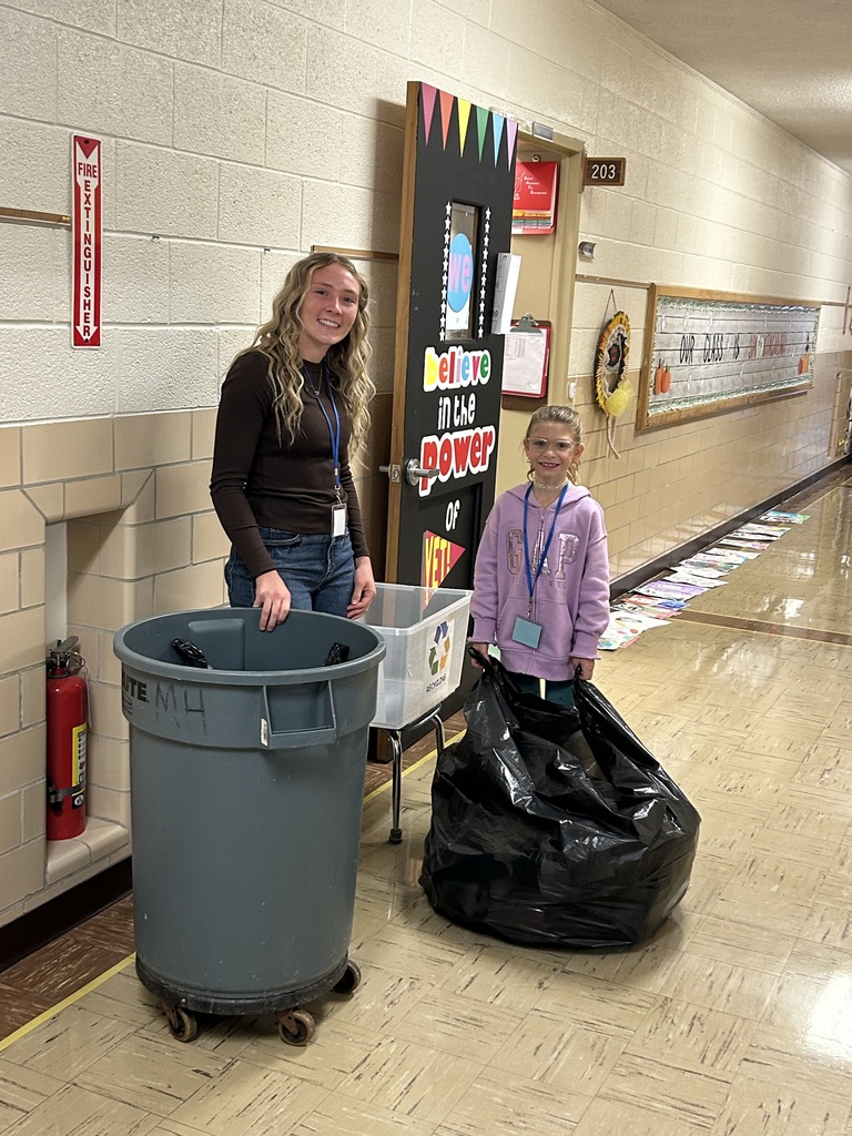 This week at Maplehurst Elementary students from Mrs.Cannon’s class are leading the school. Coen Malyj greets students as they enter the building. Layne Scott and Kylie Rios helped Mr. Moore do the announcements. Ellie Gray, Ivy Groves and Anesly Mazariegos collected the recycling with the help of TLC students Gavin, Emerson and Zavi.
