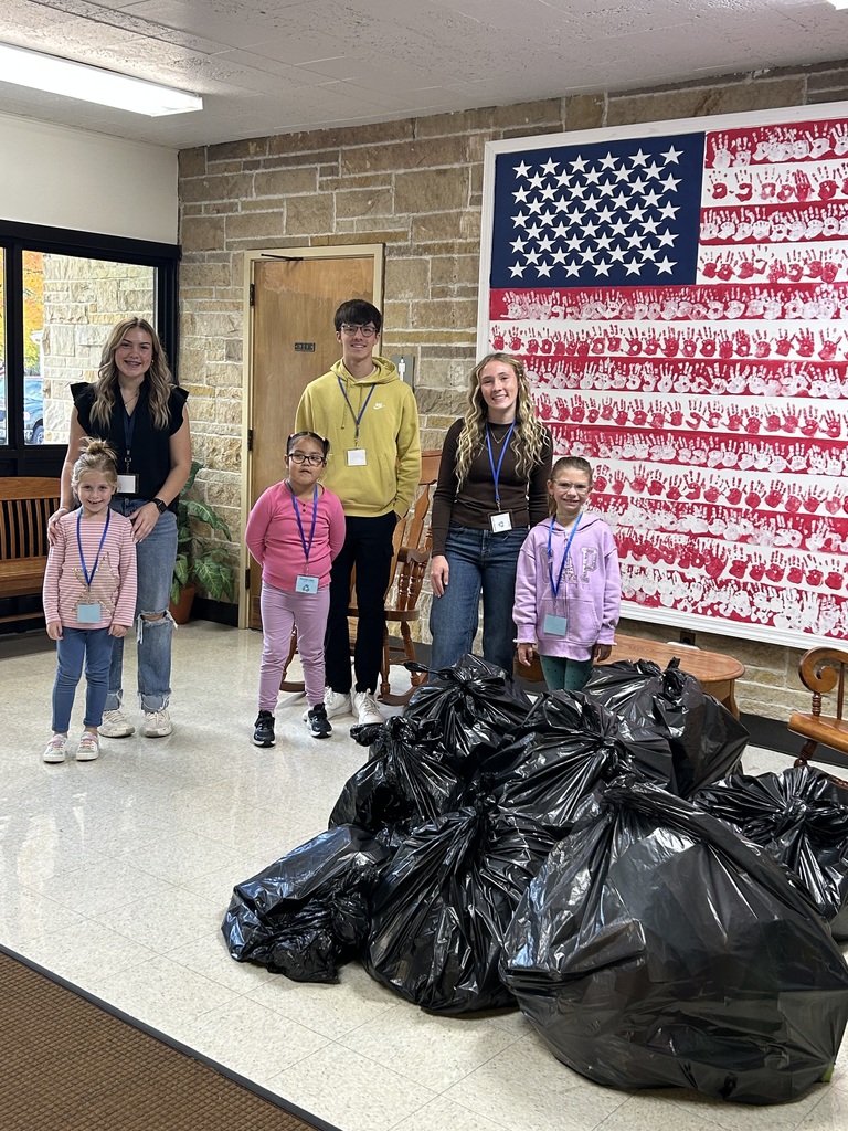 This week at Maplehurst Elementary students from Mrs.Cannon’s class are leading the school. Coen Malyj greets students as they enter the building. Layne Scott and Kylie Rios helped Mr. Moore do the announcements. Ellie Gray, Ivy Groves and Anesly Mazariegos collected the recycling with the help of TLC students Gavin, Emerson and Zavi.