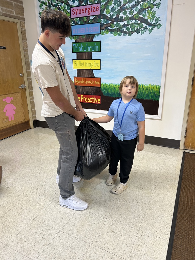 Mrs. Sarah Smith’s kindergarten class is leading the school this week.  On Tuesday Harper Smith and Sophia Ramos Cruz helped Mr.Moore lead the announcements. On Tuesday Oliver Compton assisted TLC student Reagan, Dakoda Orndorff assisted TLC student Casey and Jensen Armstrong assisted TLC student Gavin in collecting the recycling from each classroom. On Wednesday, Camden Jenkins and Valeria Mina Cruz lead the announcements. 