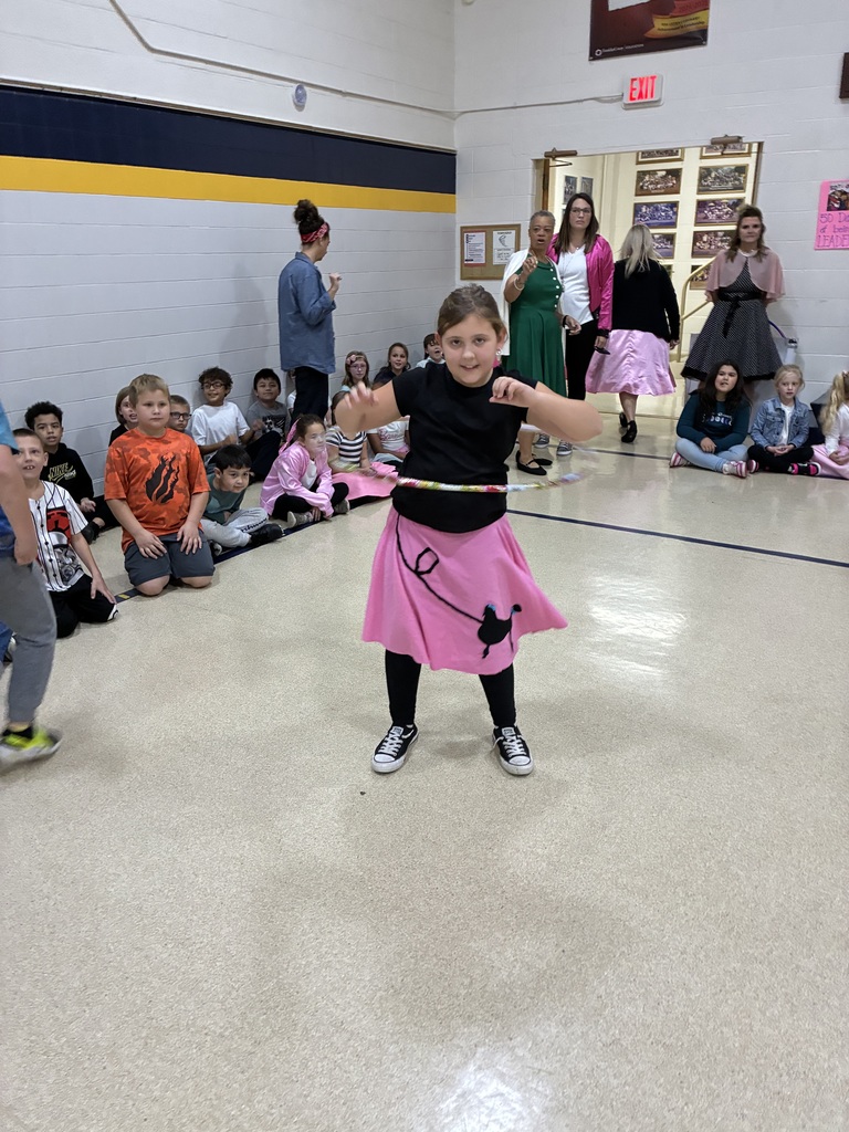 Mrs. Alexander’s class celebrating our 50th day of school.