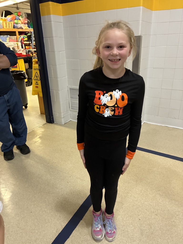 Mrs. Alexander’s class celebrating our 50th day of school.