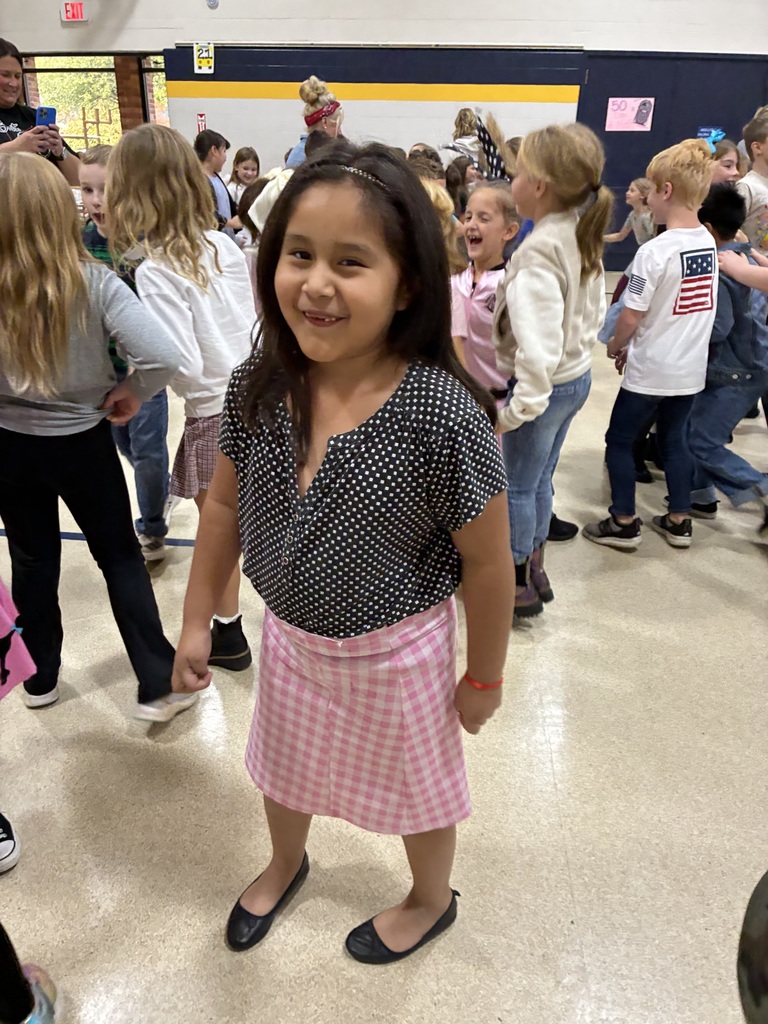 Mrs. Alexander’s class celebrating our 50th day of school.