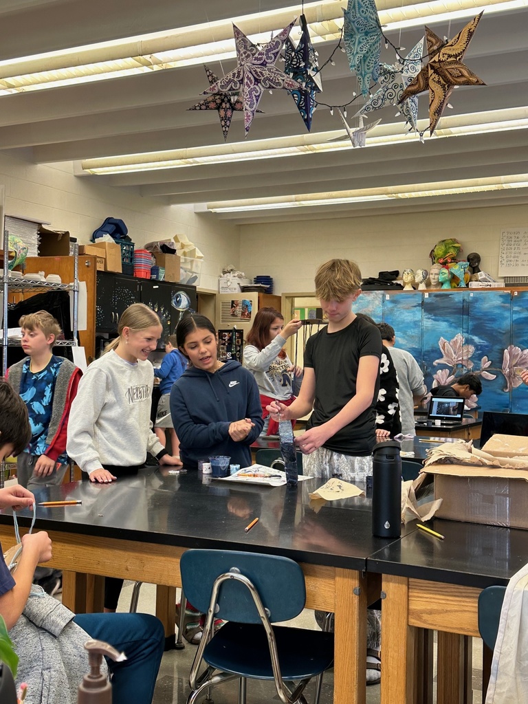 1st period Art kids at the middle school are working on sooooo many cool things helping each other out. We are working on collaboration and team building skills