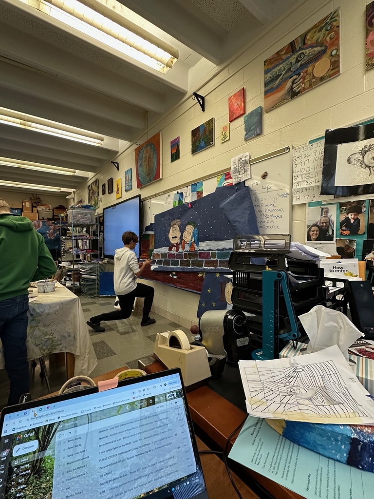 1st period Art kids at the middle school are working on sooooo many cool things helping each other out. We are working on collaboration and team building skills