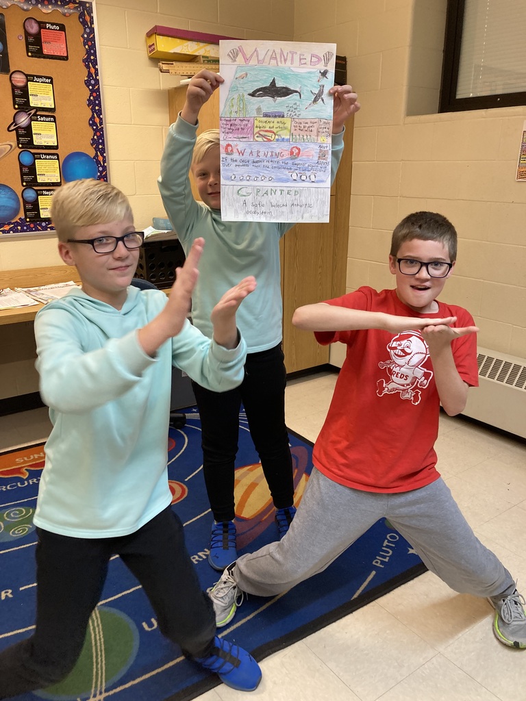 Students on the 5th Grade Blue Team recently explored the importance of balance within ecosystems through a creative science project. Each student designed a food chain and examined what would happen if one key organism went missing. They had a lot of fun creating the projects and presenting them. Good work, Team Blue! 💙