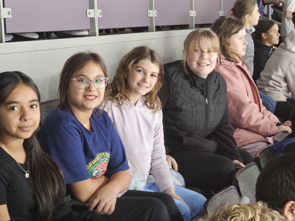 Students at League St. got to celebrate good grades and behavior for the 1st quarter by attending a Walleye game in Toledo on Wednesday!