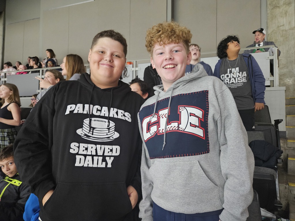 Students at League St. got to celebrate good grades and behavior for the 1st quarter by attending a Walleye game in Toledo on Wednesday!