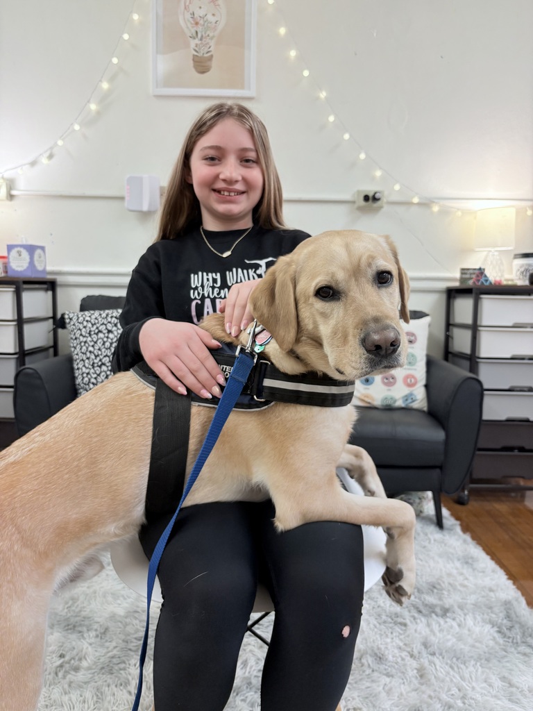 Congratulations to these students on being named December’s Pawsitive Peers at Main Street! Kepler notices and appreciates the kindness and positivity that these students bring to their classrooms! 🐾💙