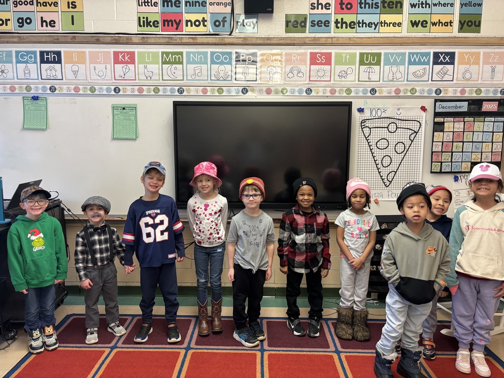 Monday was hat day at Maplehurst Elementary as part of kindness week.  Miss Staley's kindergarten class rocked their hats!