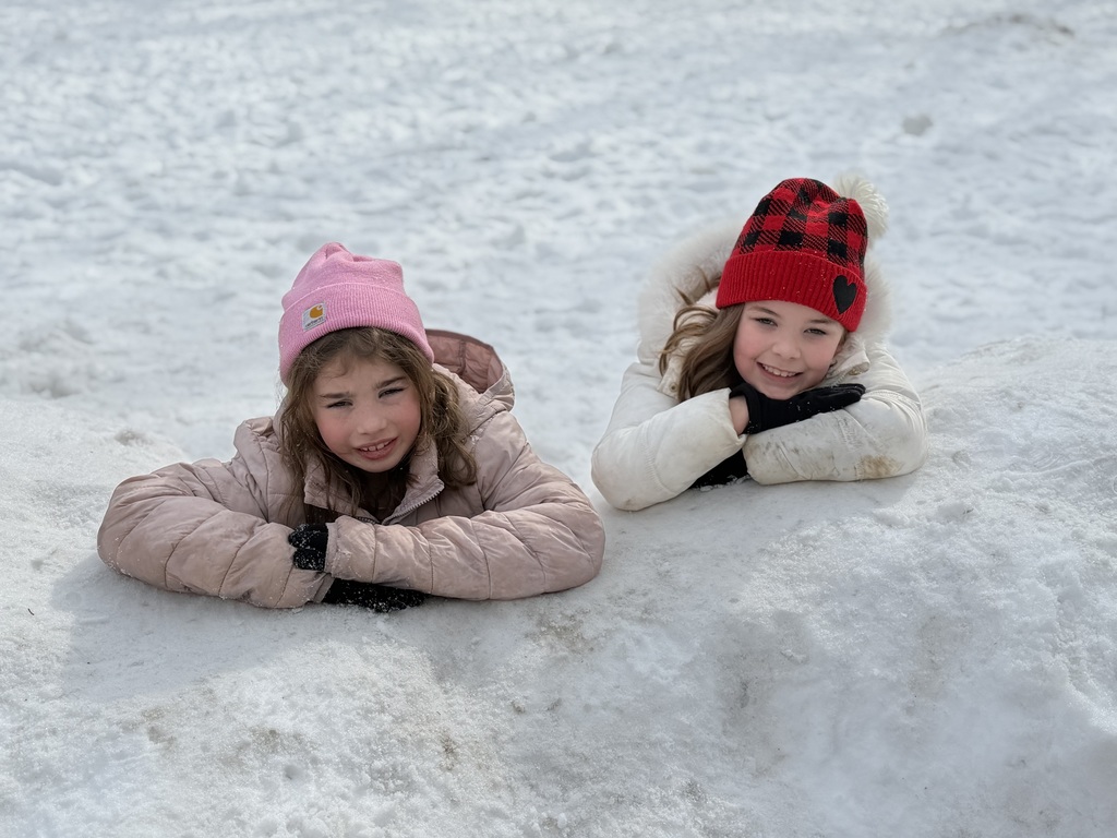 Mrs. Gambles class enjoyed a day of play in the snow!!!