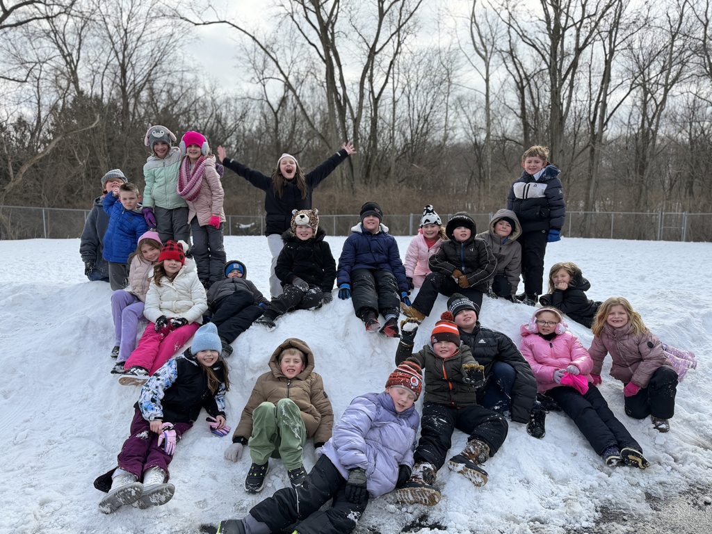 Mrs. Gambles class enjoyed a day of play in the snow!!!