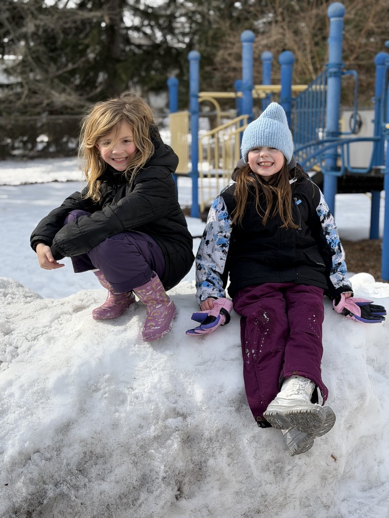 Mrs. Gambles class enjoyed a day of play in the snow!!!
