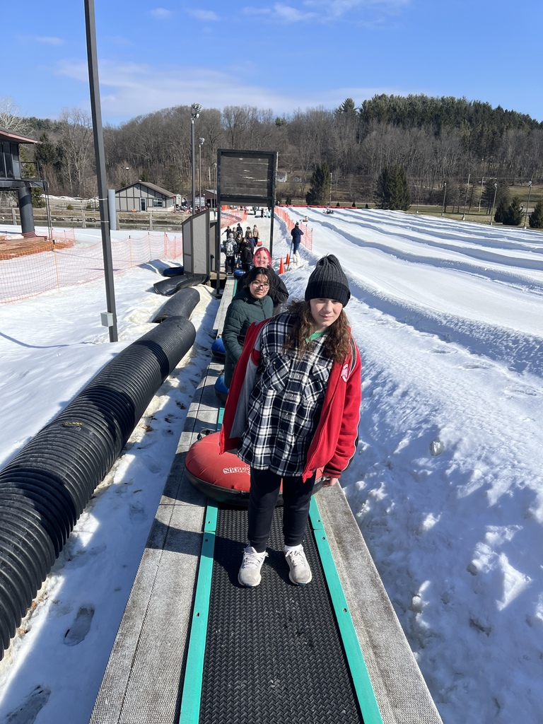 146 League students earned their way to Snow Trails as part of our PBIS reward for strong grades, positive behavior, and consistent effort!  We are so proud of the hard work, responsibility, and leadership our students have shown. When expectations are clear and students rise to meet them, we celebrate big. ❄️  At League, effort matters. Character matters. Growth matters. And today, 146 students showed exactly what that looks like!
