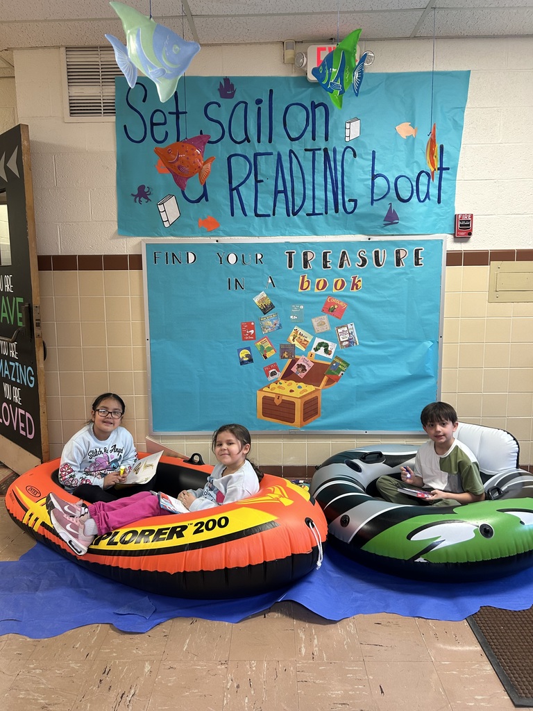 Maplehurst first grade students in Mrs. Caitlyn Cannon's class are enjoying some reading time this week in the adventure reading centers! Police Chief Scott Dahlgren was a guest reader in her classroom, thank you Chief Dahlgren!