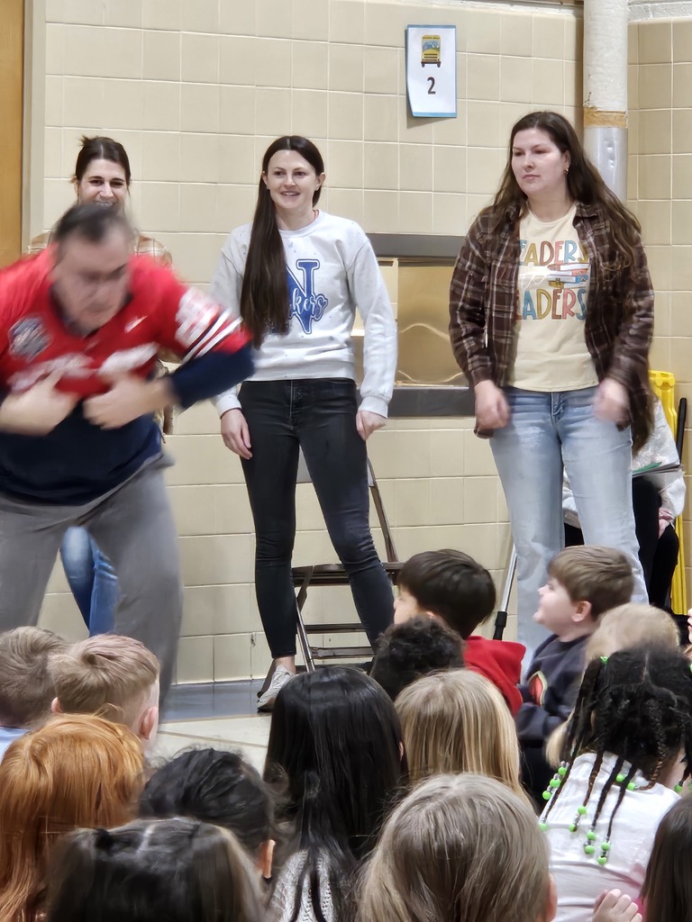 Maplehurst staff and students kicked off right to read on Monday with an assembly that included a story, a reading relay with staff members and a bear hunt adventure with the help of the TLC students, Xavi, Tessa, Grady, Reagan and Autumn. 