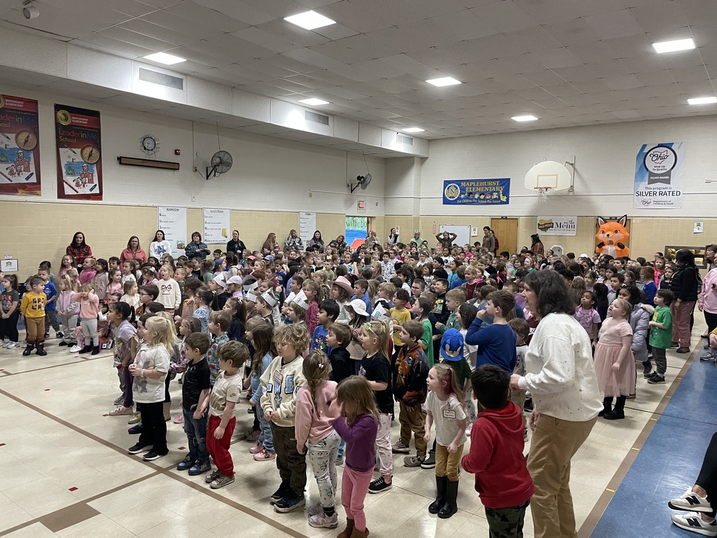 Maplehurst staff and students kicked off right to read on Monday with an assembly that included a story, a reading relay with staff members and a bear hunt adventure with the help of the TLC students, Xavi, Tessa, Grady, Reagan and Autumn. 