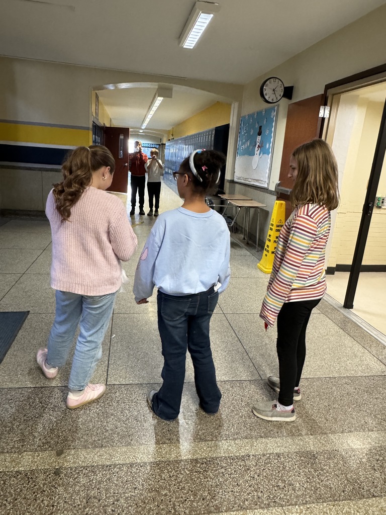 Fifth graders on the Gold Stars team wrapped up their sound energy unit with hands-on labs!  They experimented with manipulating sound waves, creating different pitches, and discovering how sound can be reflected or absorbed.  They're excited to move on to light waves next!