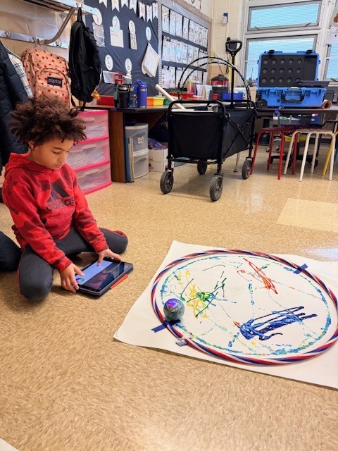 Mrs. Steinwart's class had fun painting with robots.  Mrs. Jude taught us how we can use technology to create art pieces with different textures.  