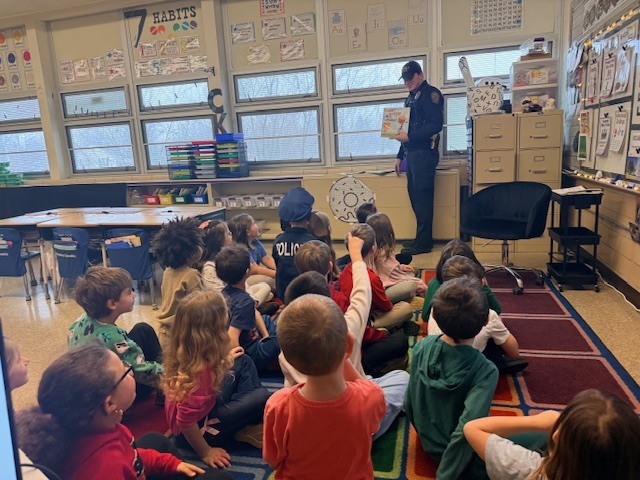 Mrs. Steinwart's class has had a great Right to Read Week.  We have had amazing guest readers, went on a virtual field trip to the Toledo Zoo, read under our desks with flashlights, and went to the book fair to get some new books.  