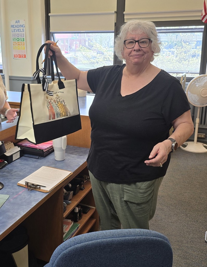 Happy National Librarian Day to our favorite librarian!! Ms. Snyder does a wonderful job caring for the Main Street library and our students. We are lucky to have her!