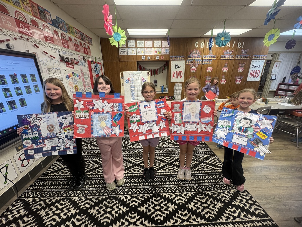 Mrs.opper’s 2nd grade reading class did a spectacular job on their president posters!