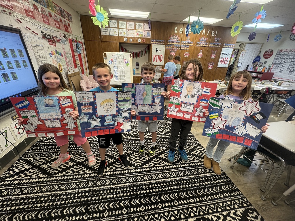 Mrs.opper’s 2nd grade reading class did a spectacular job on their president posters!
