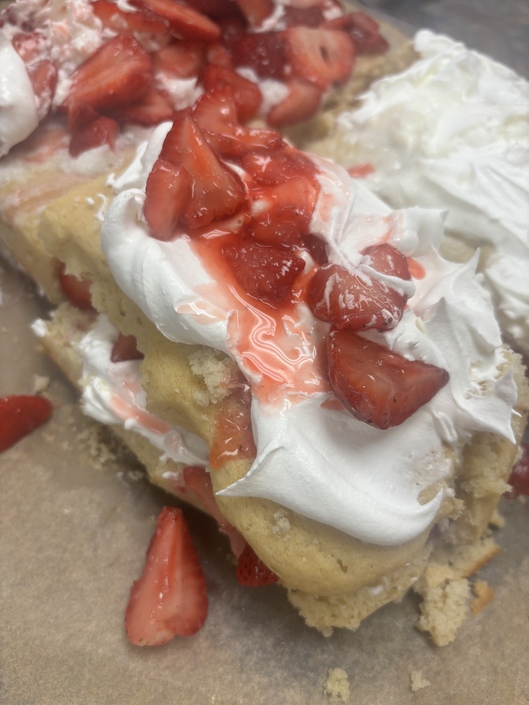 Double periods=free lab in Foods class! Students worked in groups to plan what they wanted to make in class. Some of the dishes included Chicken Fettuccine Alfredo, Sausage gravy and biscuits, and strawberry shortcake cake! 