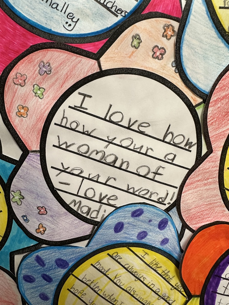 Today we celebrated Mrs. Loomis for Principal Appreciation Day here at League Street! We are so grateful for the care, guidance and dedication she brings to school everyday. Thank you for a great school year Mrs. Loomis! ♥️