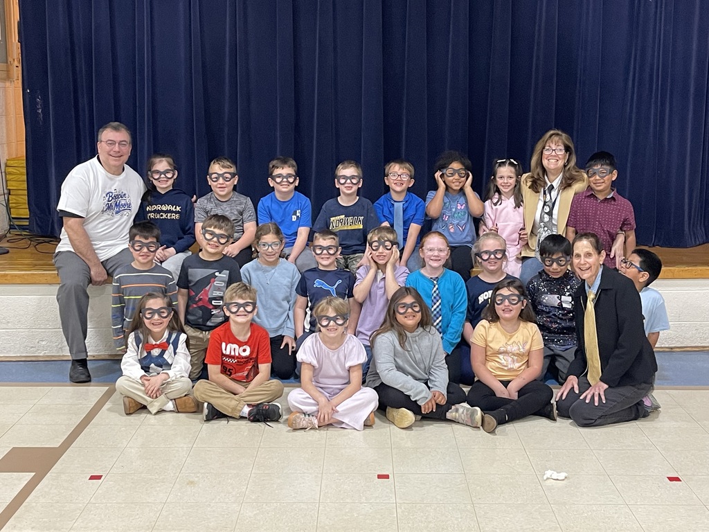 Mrs. Nutter's first grade class wowed Mr. Moore on principal's day by dressing like him.  Great job first graders.