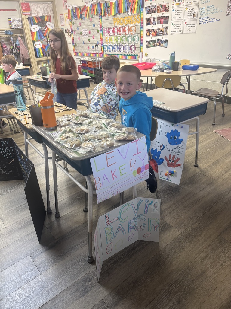 Second graders at Pleasant Elementary held their Goods and Services shopping day on Friday! 🛍️ This is Mrs. Scheid’s class.