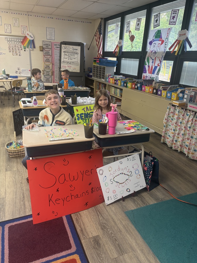 Second graders at Pleasant Elementary held their Goods and Services shopping day on Friday! 🛍️ This is Mrs. Scheid’s class.