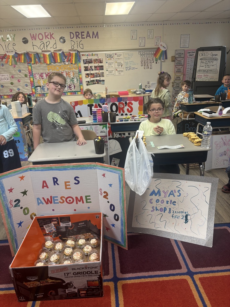 Second graders at Pleasant Elementary held their Goods and Services shopping day on Friday! 🛍️ This is Mrs. Scheid’s class.