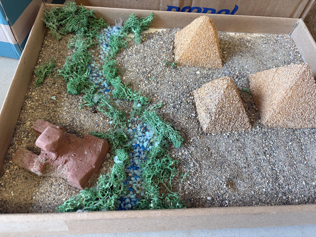 Mrs. Bergman's 6th Grade Egypt projects