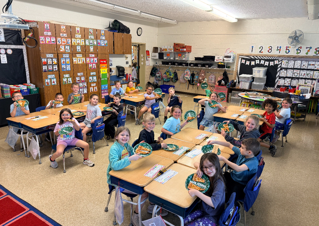 A special thank you to Papa John’s for partnering with our 1st grade classrooms to assist in teaching about fractions! Students had a fun, hands-on opportunity to explore halves, fourths and equal parts using real pizzas to bring math to life. We appreciate your support of our students and schools! @PapaJohns