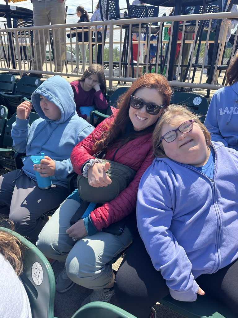 Mrs. Harris's Class enjoying the Lake Erie Crushers game. 