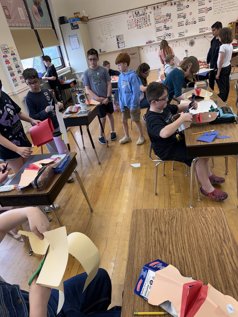 The Fourth Grade Blue Team learned about famous individuals and had fun bringing them to life as puppets during their recent biography project!