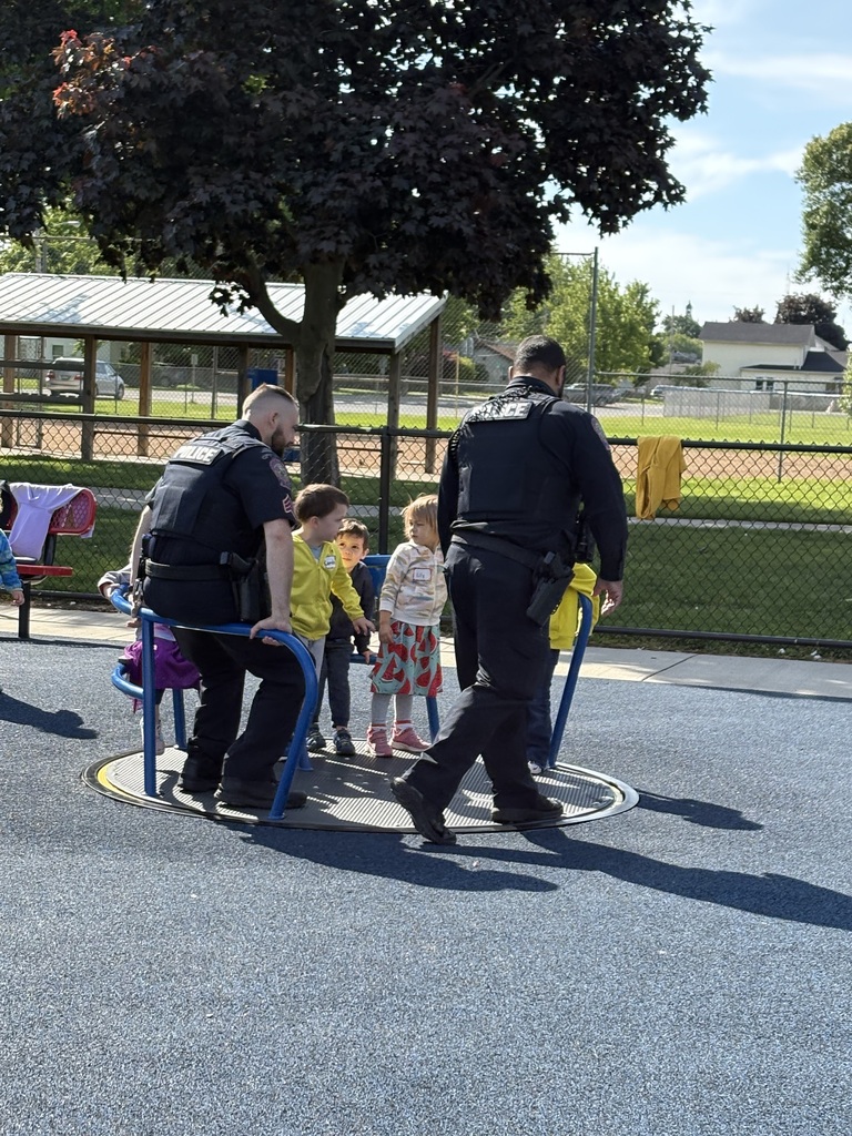 Preschool students and staff enjoyed their field day playing at McGuan Park! Officer Conney, along with the some of the Norwalk Police Department officers also attended field day, and spent time playing with students!