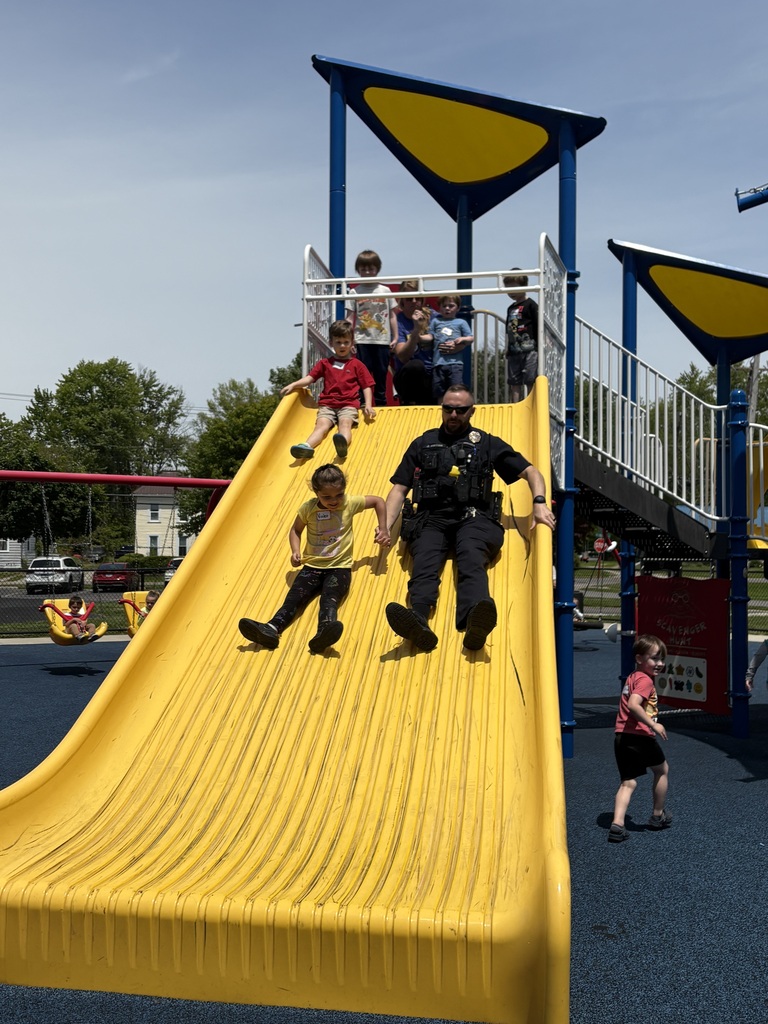 Preschool students and staff enjoyed their field day playing at McGuan Park! Officer Conney, along with the some of the Norwalk Police Department officers also attended field day, and spent time playing with students!