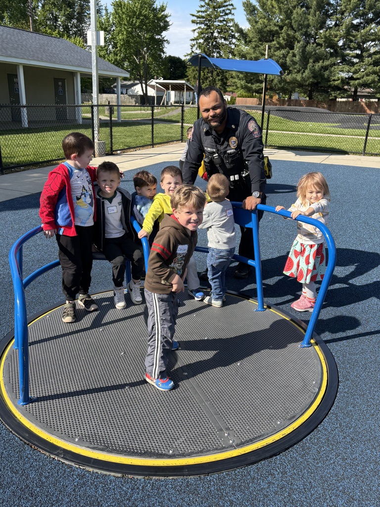 Preschool students and staff enjoyed their field day playing at McGuan Park! Officer Conney, along with the some of the Norwalk Police Department officers also attended field day, and spent time playing with students!