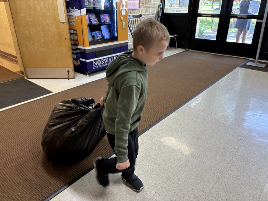 Mrs. Heyman’s students along with the TLC  students collected recycling at Maplehurst! Great job everyone. 